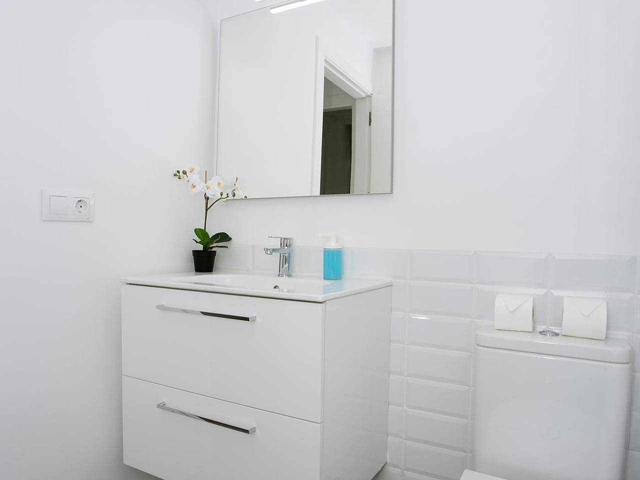 Apartamento vacacional entero, Monkó Mango Tropycal Apartments in Playa El Bajondillo, Torremolinos