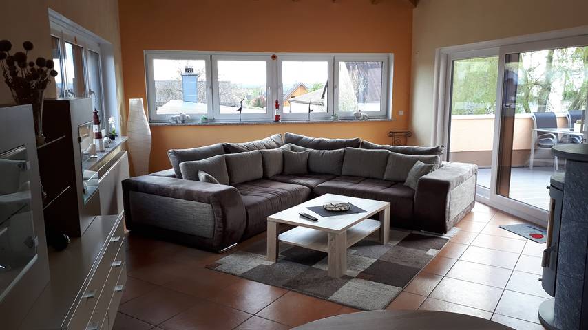 Ferienwohnung für 6 Personen, mit Terrasse und Garten