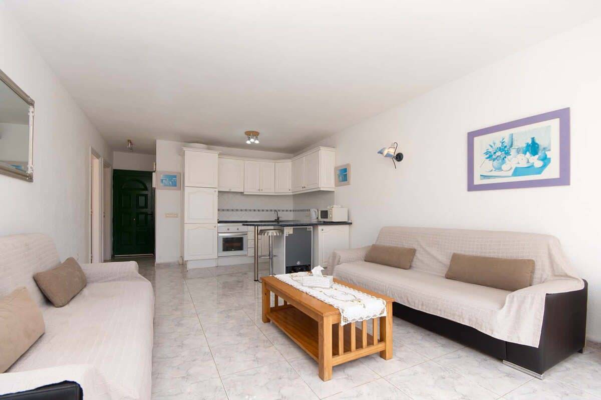 Ganze Wohnung, Mare Verde 98 - Two Bed in Playa de Fañabé, Adeje