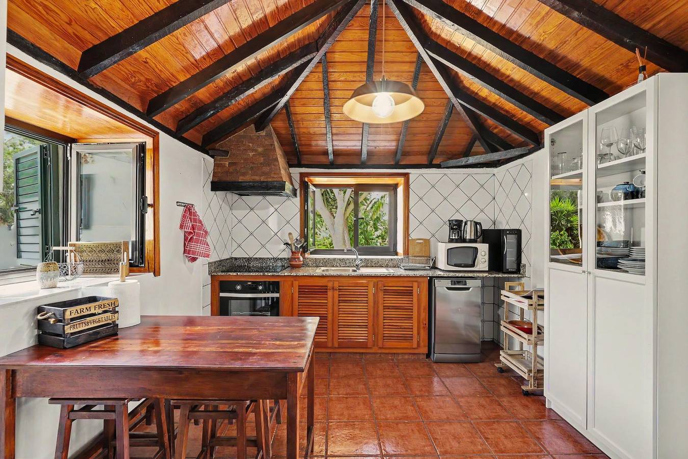Geheel appartement, Appartement 'Tocando El Cielo' met Uitzicht op de Bergen, Privéterras en Wi-Fi in El Paso, La Palma Zuid