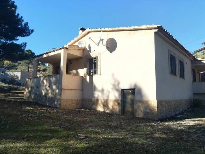 Casa rural para 6 personas, con jardín además de balcón y vistas en Los Calares del Mundo y de la Sima - 3