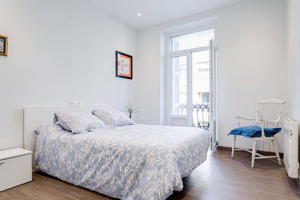 Entire apartment, Apartamento En El Centro De San Sebastian Junto A La Catedral in Playa de la Concha, San Sebastian