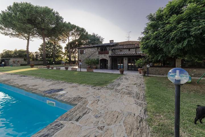 Casa vacanza per 4 persone, con idromassaggio e giardino - 1