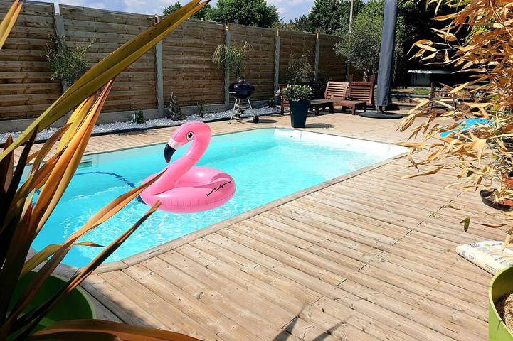 Maison de vacances pour 6 personnes, avec Jacuzzi ainsi que Terrasse et Jardin à Saint-Médard-en-Jalles