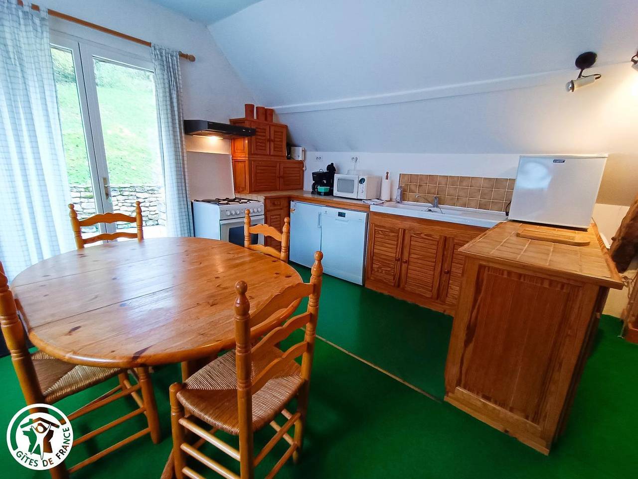 Gîte für 4 Personen mit Terrasse in Pinsac, Zentralmassiv