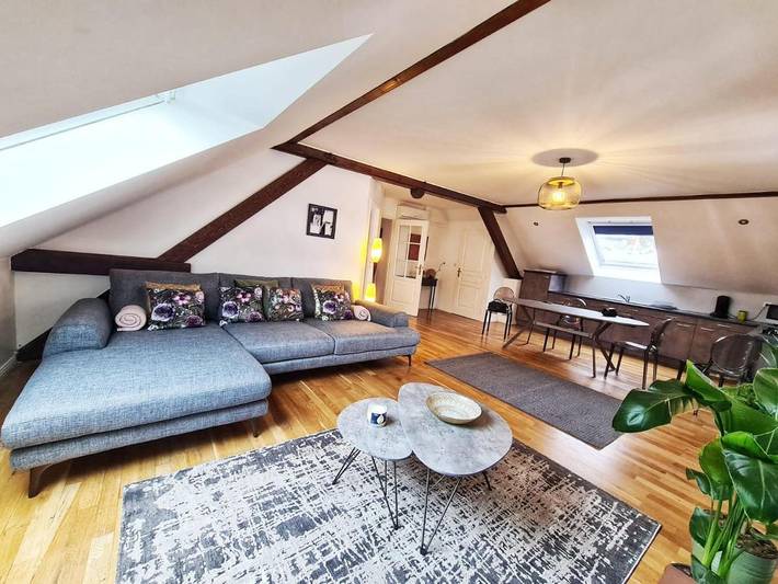 Apartamento de vacaciones para 6 personas, con jacuzzi y jardín - 1