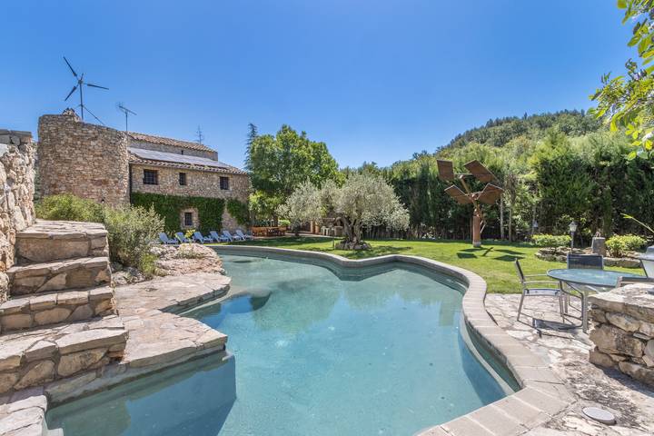 Casa rural para 14 personas, con Jardín en Noguera