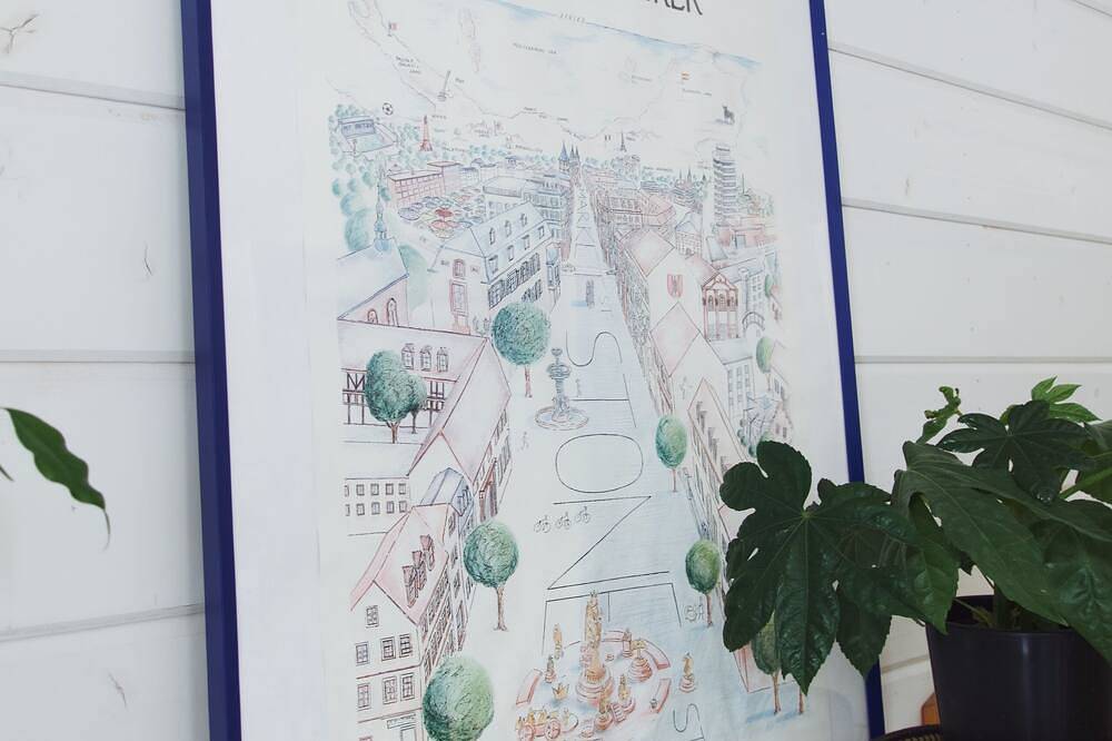 Ganze Wohnung, Ansprechende, Wohnung am Stadtrand mit guter Anbindung zur City und Autobahn. in Kaiserslautern, Saar-Nahe-Bergland