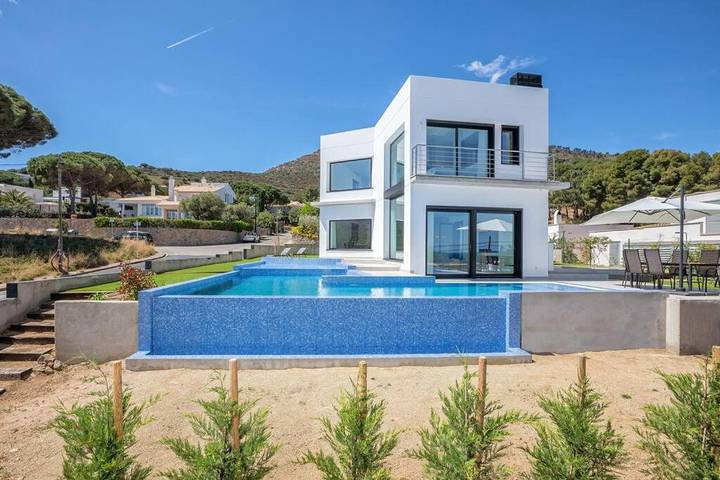 Ferienhaus für 8 Personen, mit Balkon und Terrasse sowie Garten und Kinderpool in el Port de la Selva