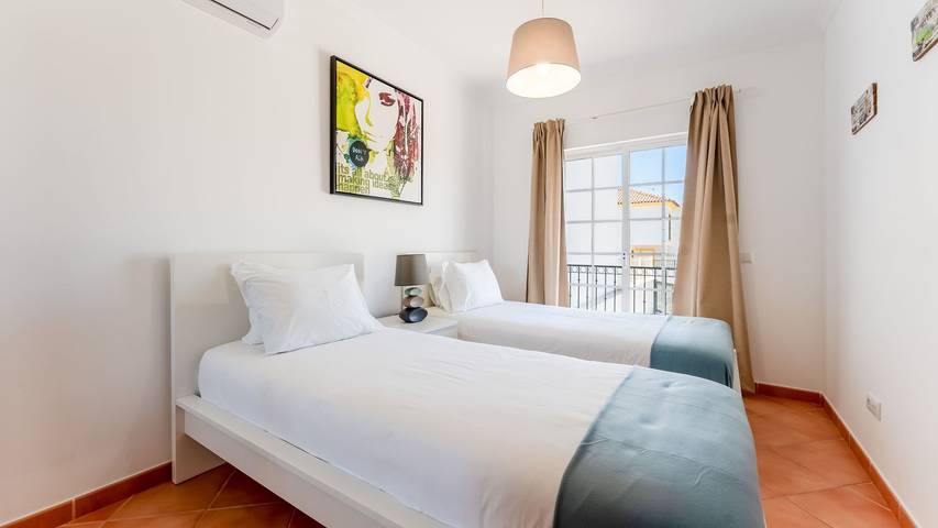 Ferienhaus für 6 Personen mit Terrasse in Manta Rota, Vila Nova de Cacela
