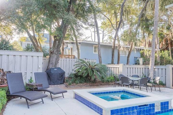 Holiday home for 16 people, with balcony and hot tub in Hilton Head Island