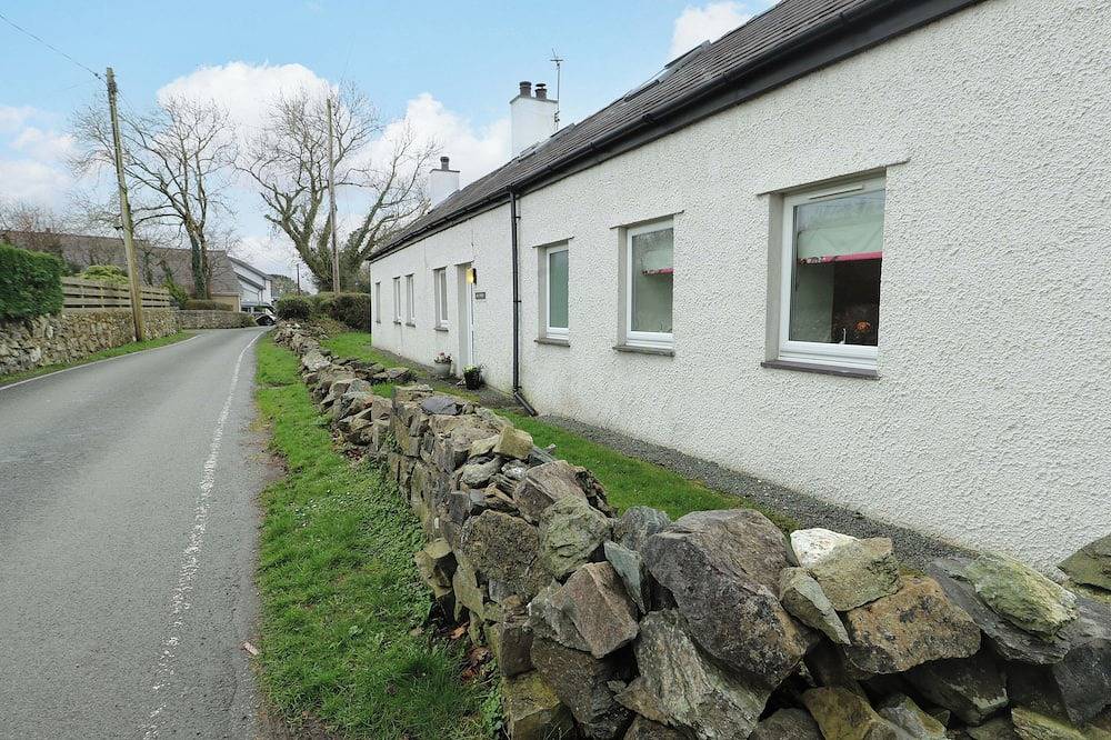 Cottage for 6 People in Menai Bridge, Isle of Anglesey