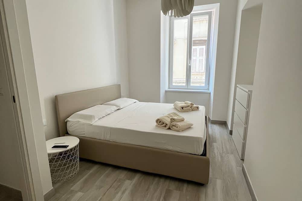 Entire apartment, Luxury Apatment + Private Garage in Trieste, Carso