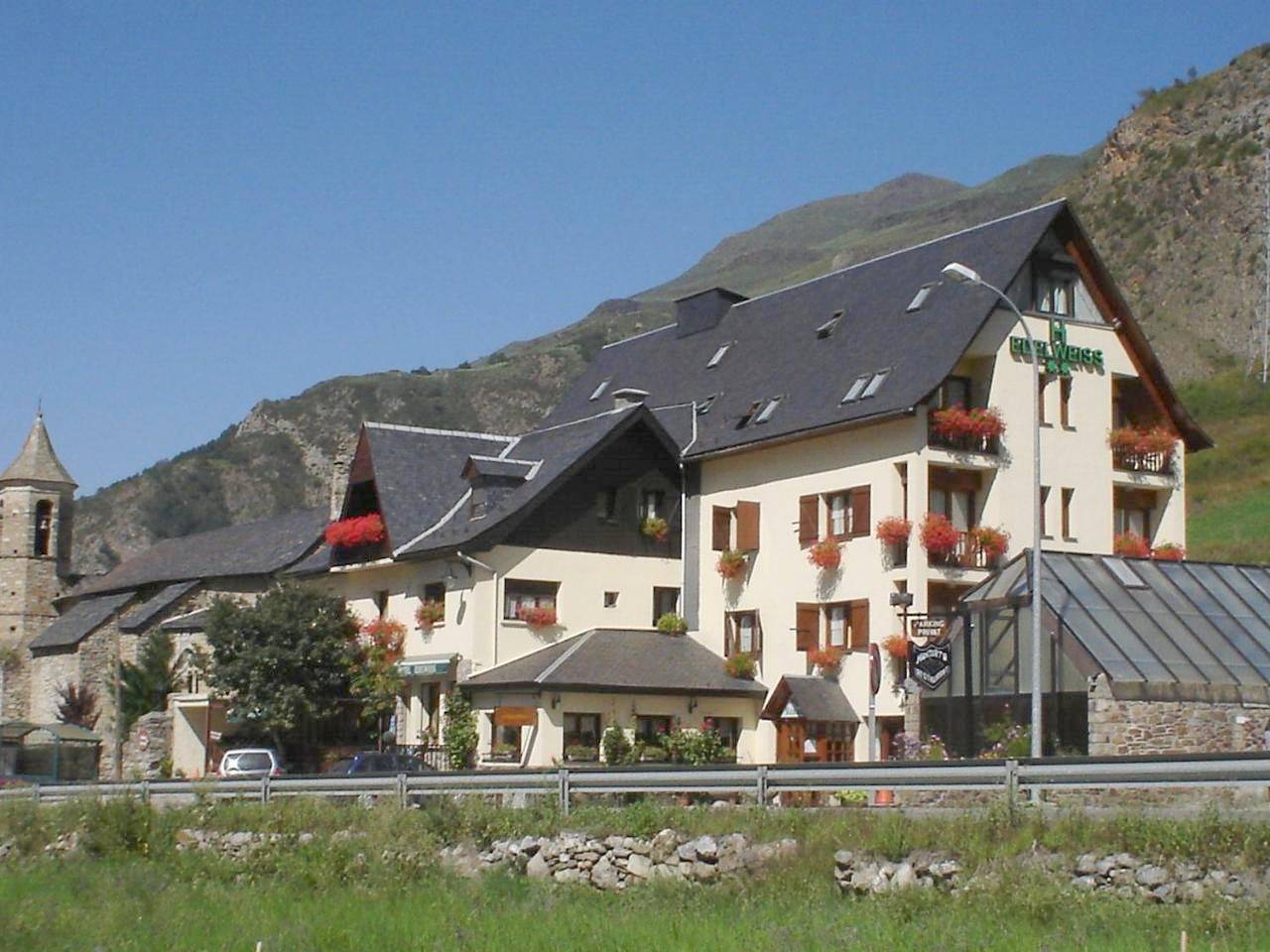 Hotel Edelweiss in Arties, Naut Aran