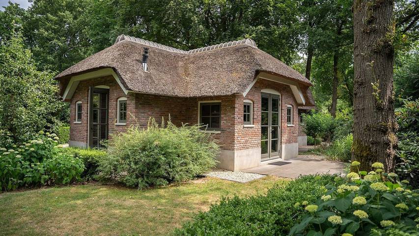 Ferienhaus für 9 Personen, mit Garten und Sauna