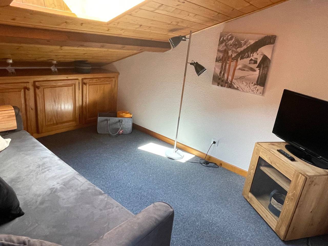 Entire apartment, Charming Apartment in Les Gets near Slopes and Shops, Balcony & Private Parking in Les Gets, Les Portes du Soleil