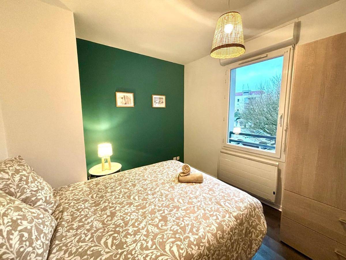 Appartement entier, Lumiere- Appartement Design et Élégant in Chartres-de-Bretagne, Région de Rennes