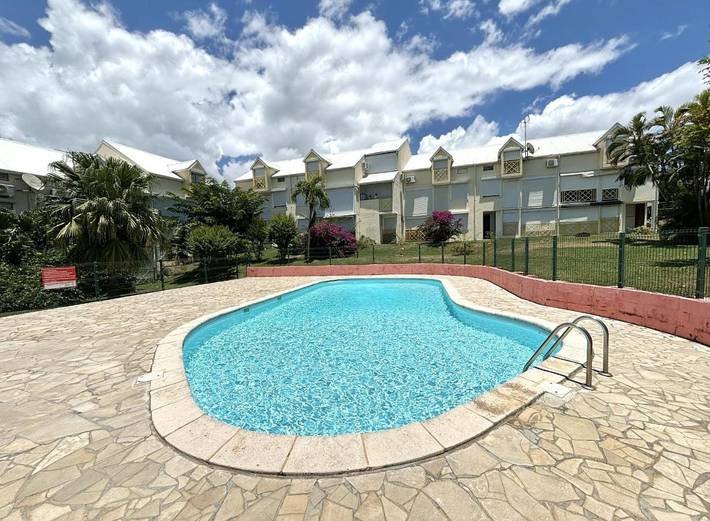 Gîte pour 4 personnes, avec piscine et terrasse dans Plage de Saint-Félix - 2