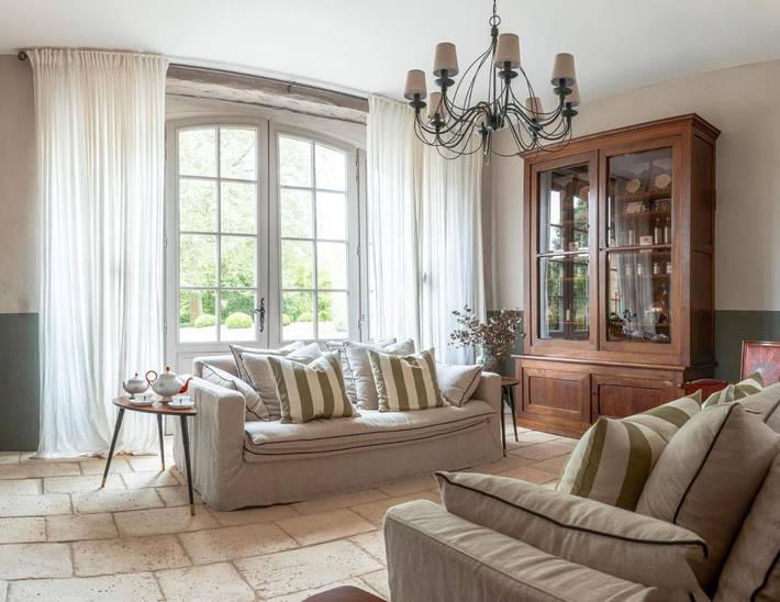 Location de vacances pour 6 personnes, avec piscine et jardin ainsi que vue et vue sur le lac à Cénac-et-Saint-Julien - 2