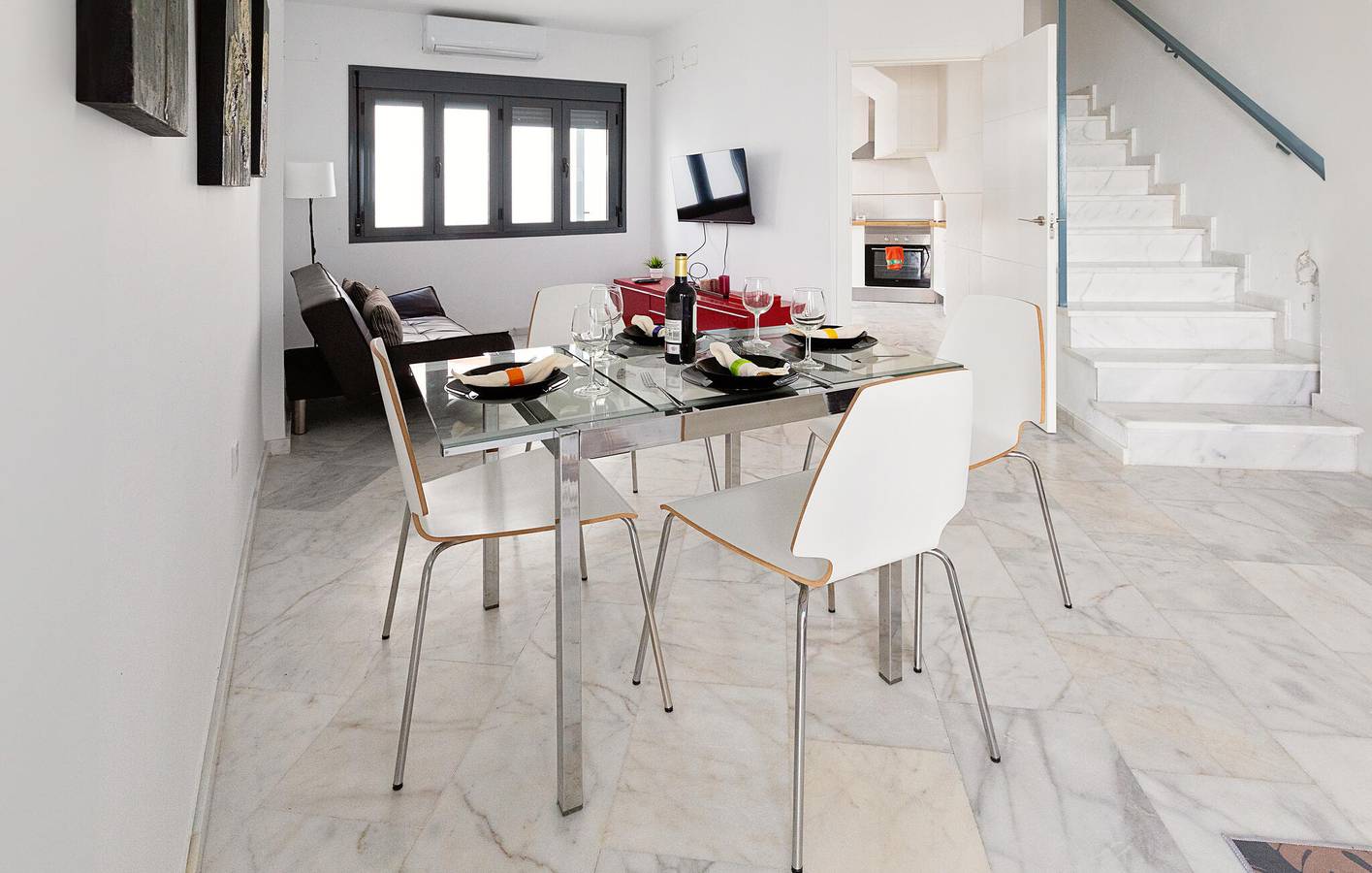 Gemütliches Aznalcázar Apartment mit AC und WiFi - Stadtzentrum 400m in Aznalcázar, Sevilla Provinz