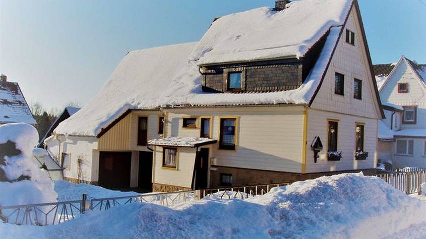 Ferienwohnung für 2 Personen, mit Garten in Elend