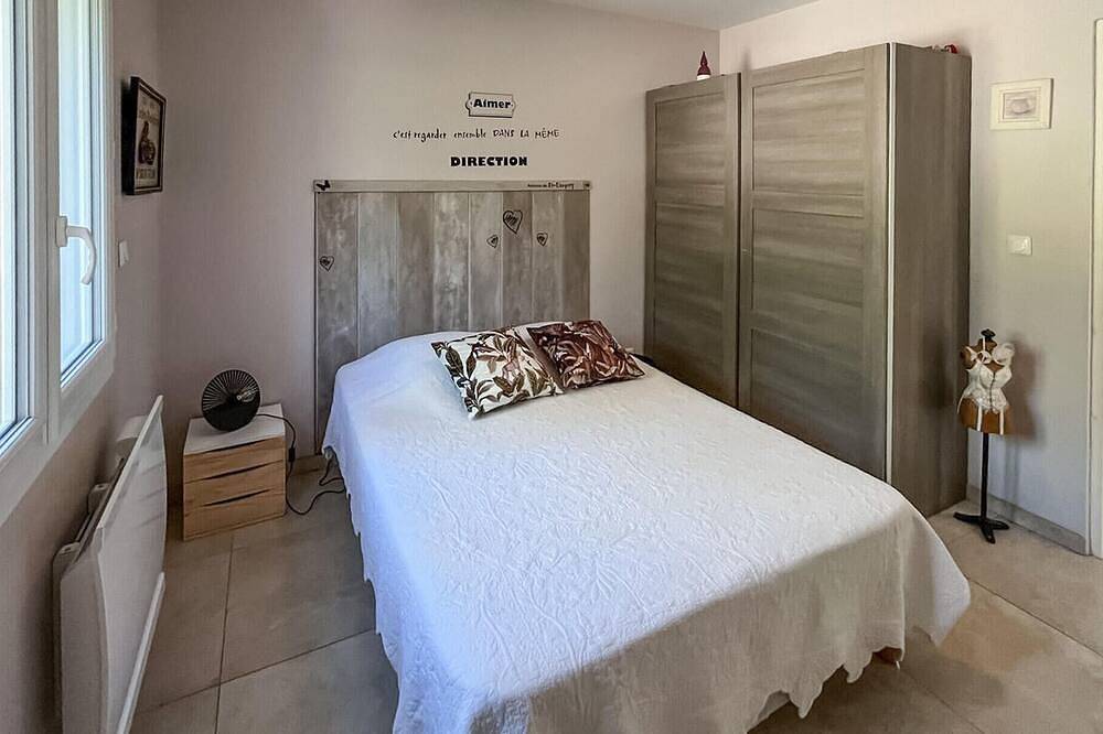 Maison Avec Piscine 1 in Peymeinade, Cannes region