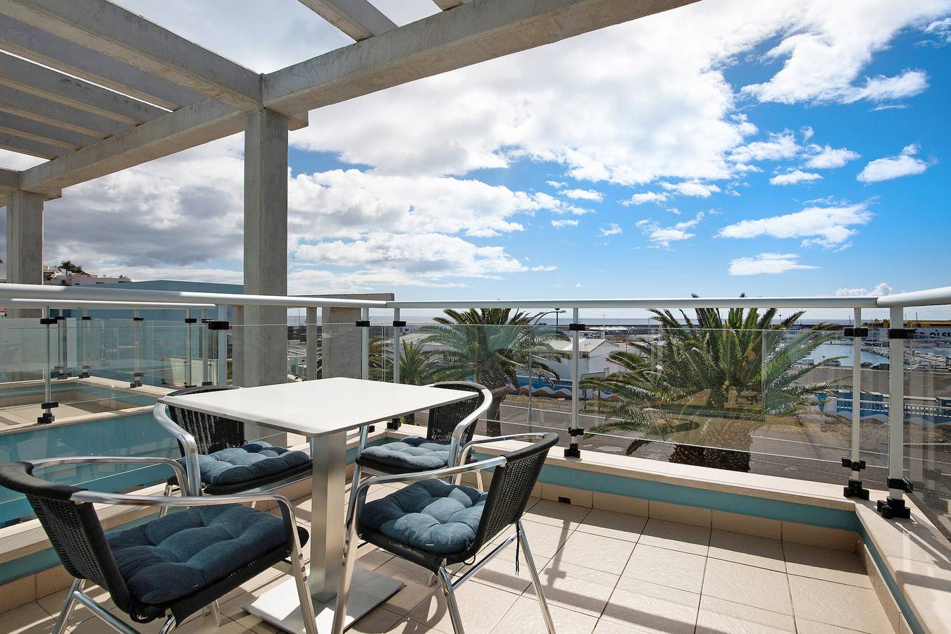 Vacation Home "Mar y Luz" with Sea View, Private Terrace & Wi-Fi in Morro del Jable, Pájara