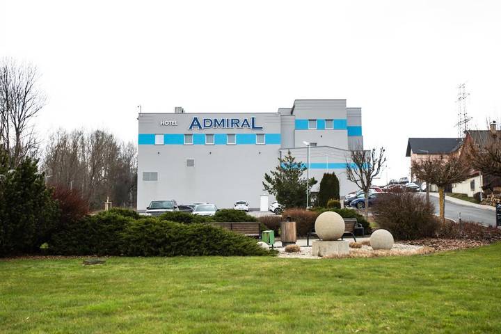 Hôtel pour 2 personnes, avec sauna et piscine ainsi que vue et jardin à Rozvadov - 4