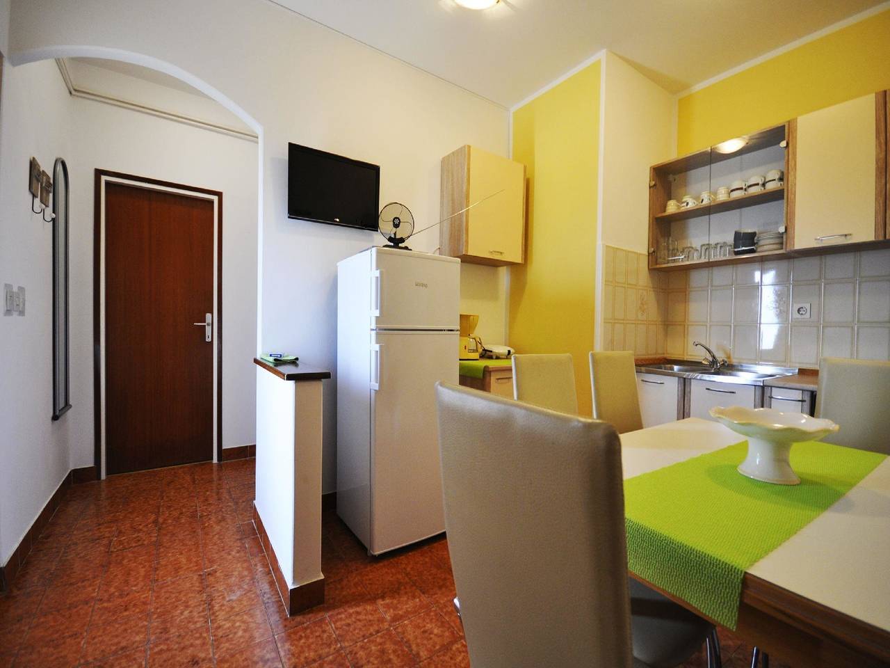 Cały apartament, Apartament wakacyjny dla 4 osób z balkon/ taras in Rabac, Labin-Rabac