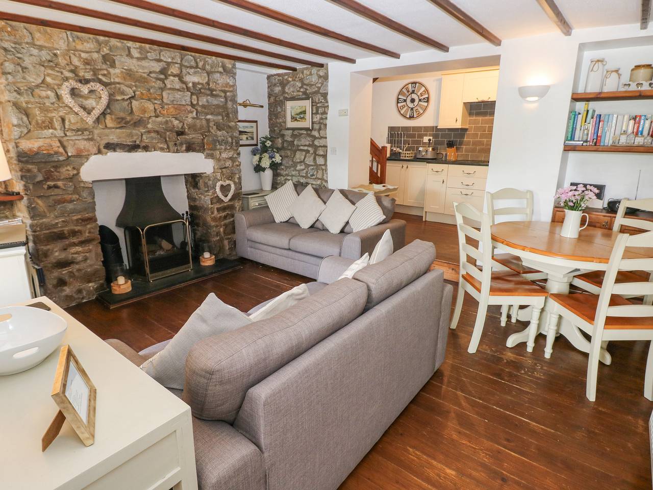 Inglenook Cottage in Broad Haven, Pembrokeshire