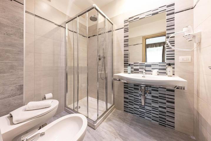 Hôtel pour 3 personnes, avec terrasse et vue, animaux acceptés à Transacqua - 3