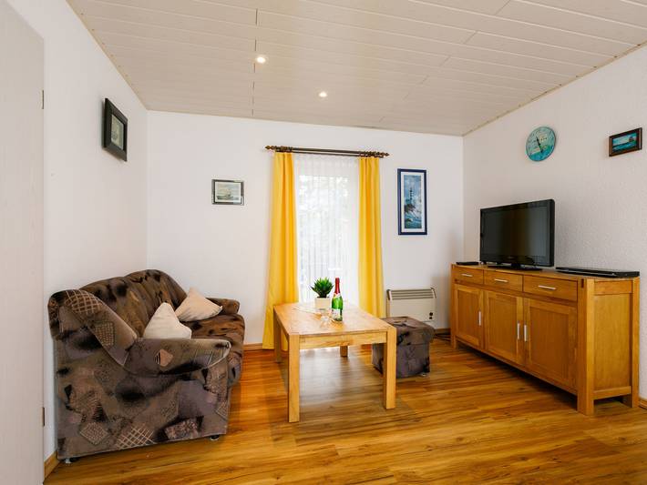 Ferienwohnung für 3 Personen, mit Garten und Terrasse in Trassenheide - 2