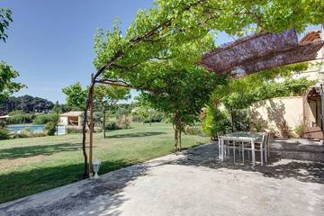 Villa voor 7 Personen in Mérindol, Parc naturel régional du Luberon, Afbeelding 3