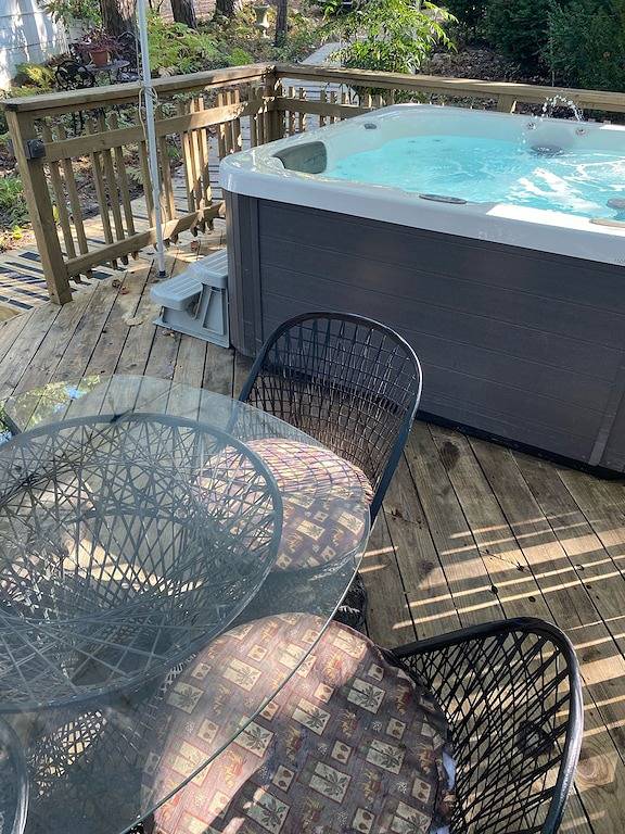 Eureka Uptown Garden Cottage in Eureka Springs, Carroll County (AR)