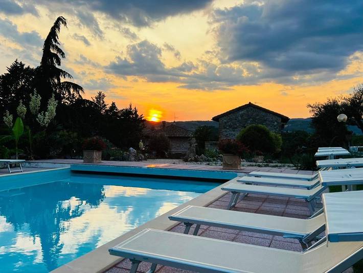 Location de vacances pour 6 personnes, avec Terrasse et Jardin ainsi que Piscine et Vue à Corciano