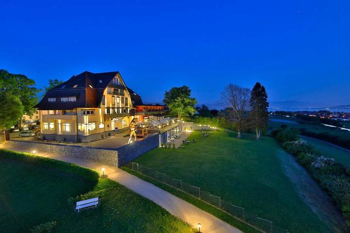 Hôtel pour 2 personnes, avec jardin ainsi que sauna et piscine