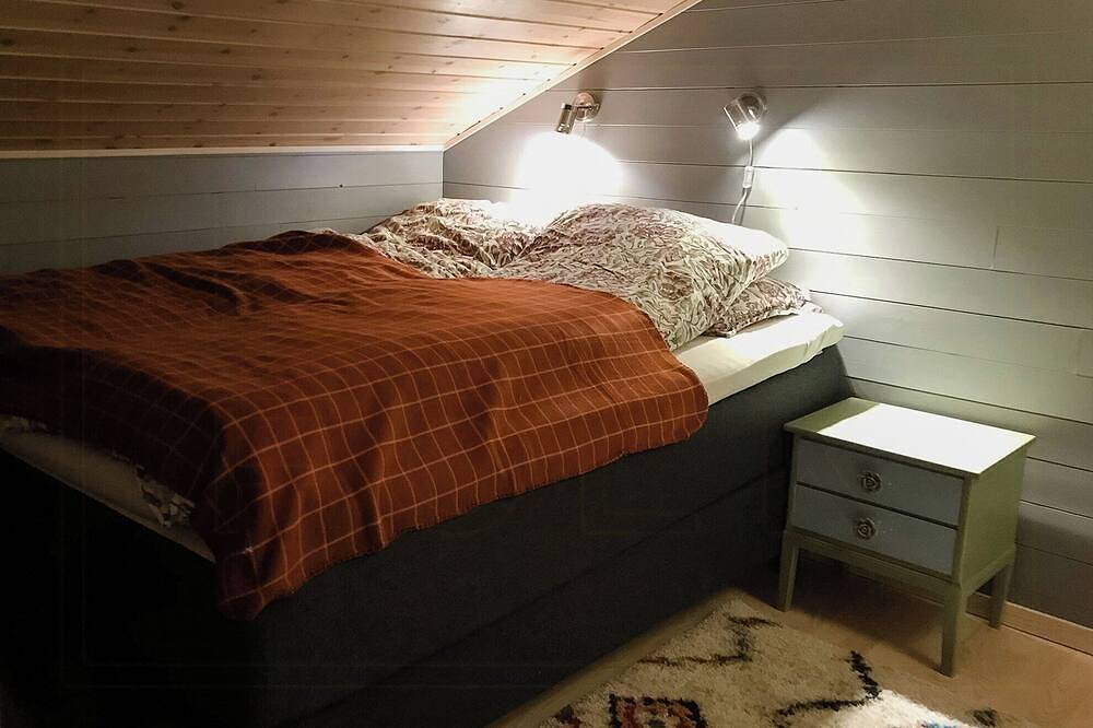Wunderschöne Hütte inmitten einer lebhaften Tierwelt in Karlsøy
