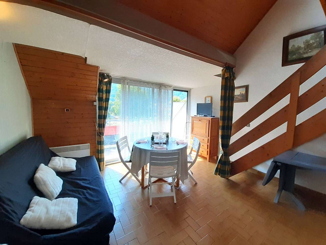 Ganze Wohnung, Gemütliche T2-Wohnung mit Balkon, 6 Schlafplätze, 1*, Skiraum, Saint-Lary-Soulan in Vignec, Nationalpark Pyrenäen