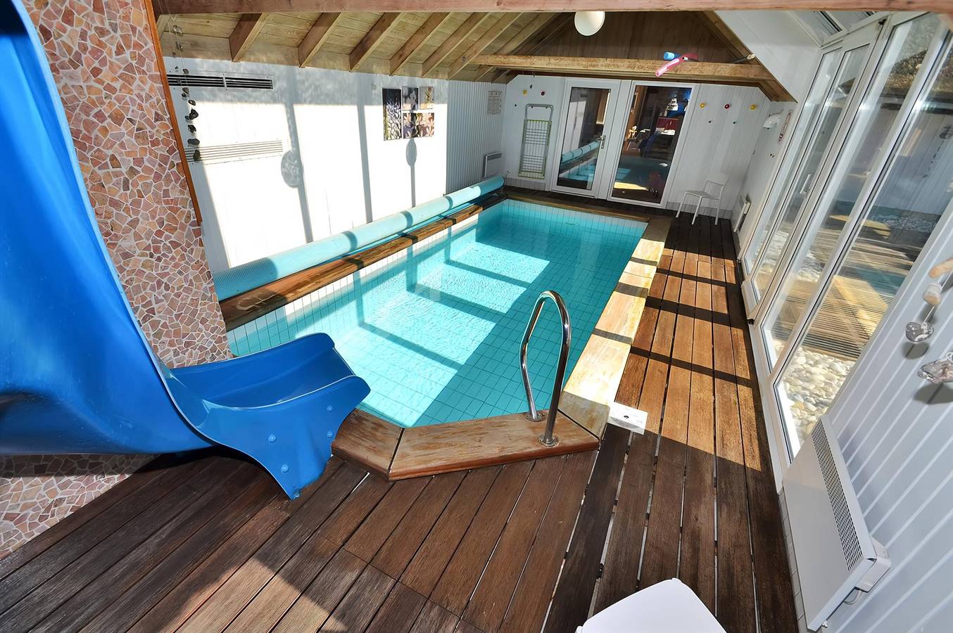 Beautiful home in Fjerritslev w/ Sauna, 4 Bedrooms and Indoor swimming pool in Slettestrand, Jammerbugt