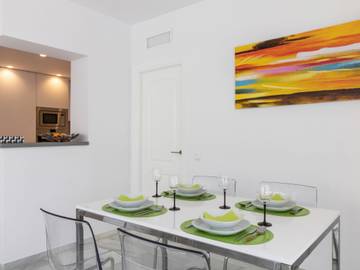 Apartment for 4 People in Alcazaba Beach Urbanization, Estepona, Photo 3