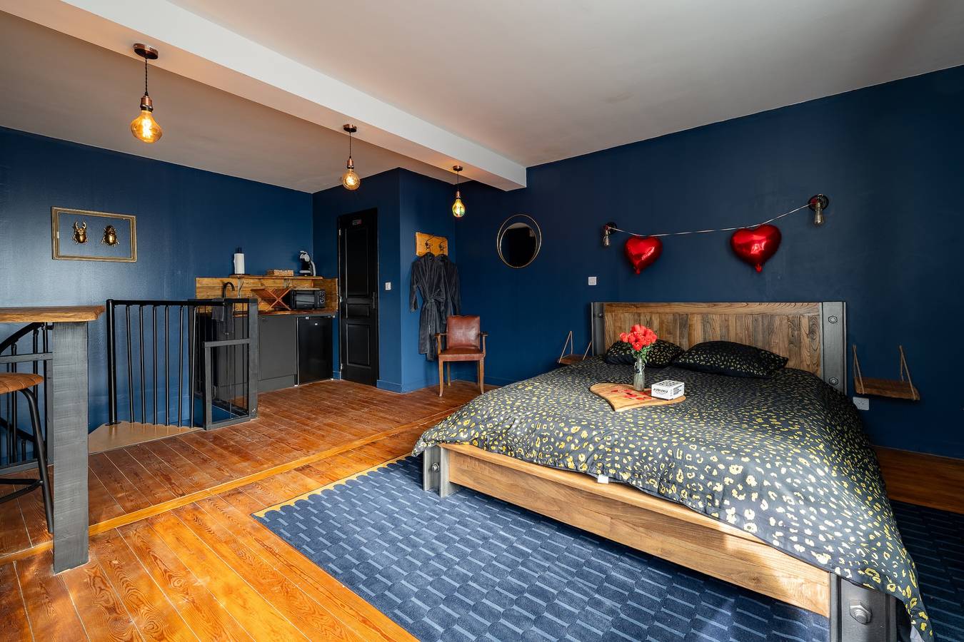 Appartement entier, T'Es O Spa - Charmant Studio avec Jacuzzi in Lens, Région de Lens