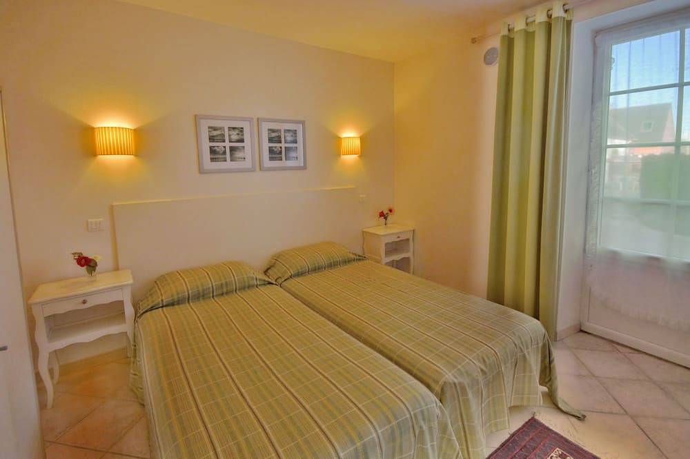 Appartement entier, Le calme et l'espace à Bénodet. Appartement en rez de jardin dans parc 5 ha in Clohars-Fouesnant, Région de Quimper