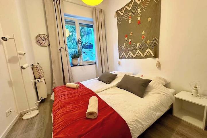 Ganze Wohnung, Ruhige City-Oase am Hauptbahnhof in Köln, Rheinland