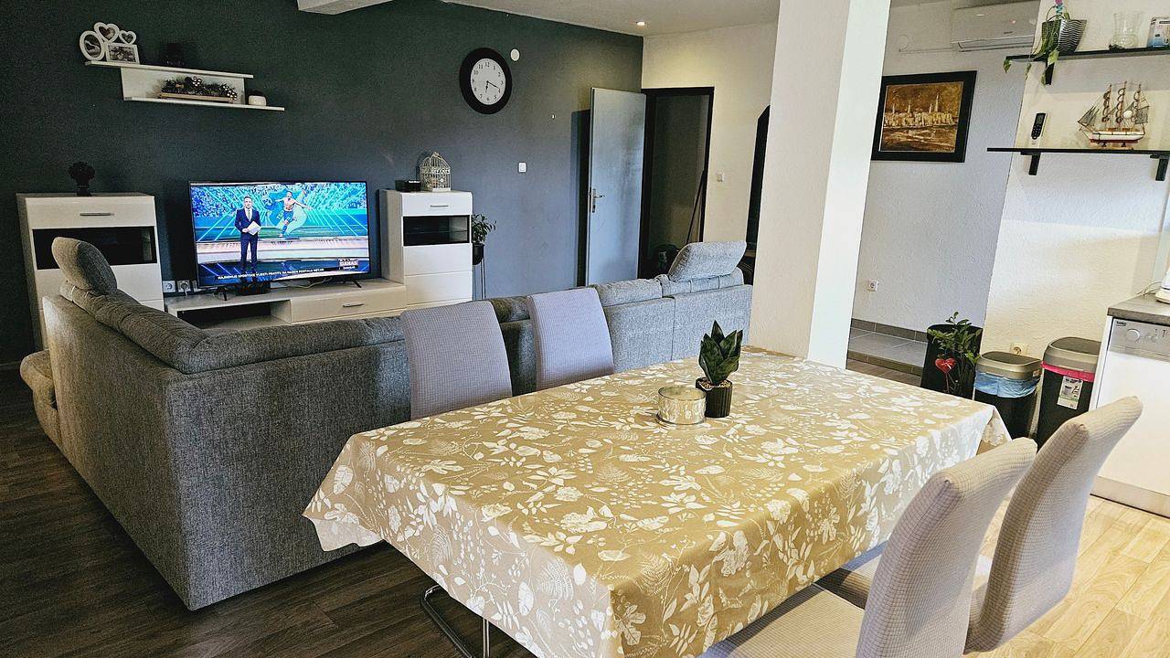 Ganze Ferienwohnung, Ferienwohnung für 5 Personen (55 m²) in Kampor in Kampor, Rab