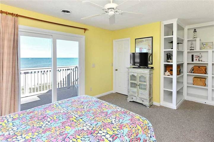 Vacation rental for 10 people, with balcony in Surfside Beach