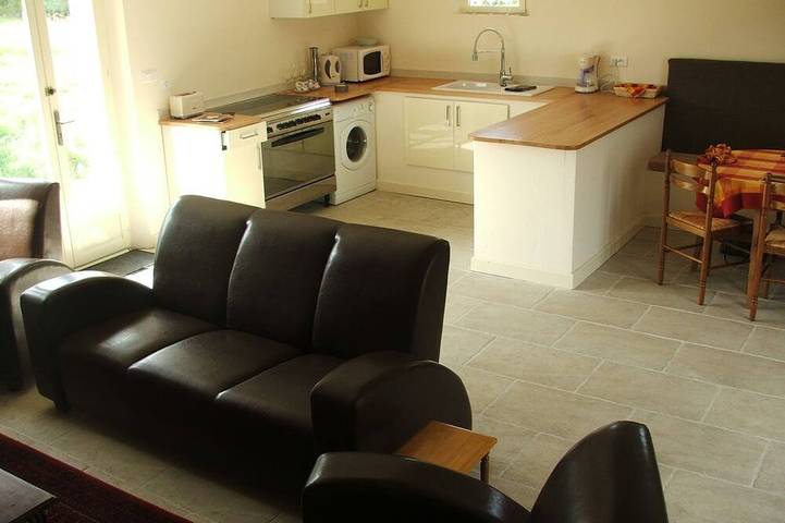 Gîte pour 12 personnes, avec jardin et piscine à Moncrabeau - 2