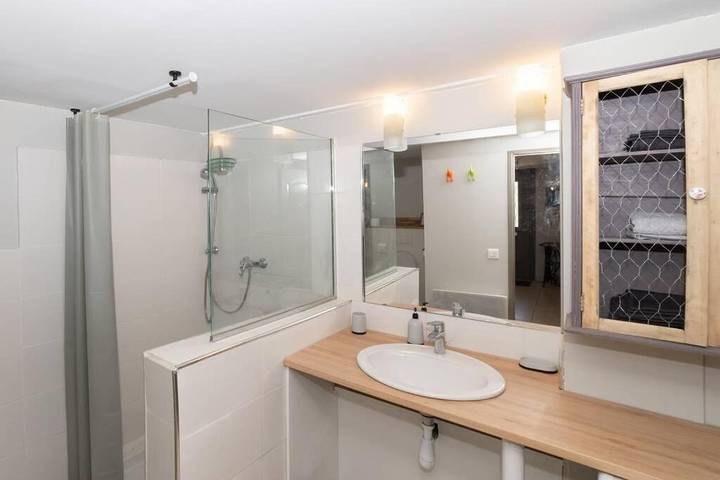 Location de vacances pour 3 personnes, avec vue et balcon à Lortet - 4