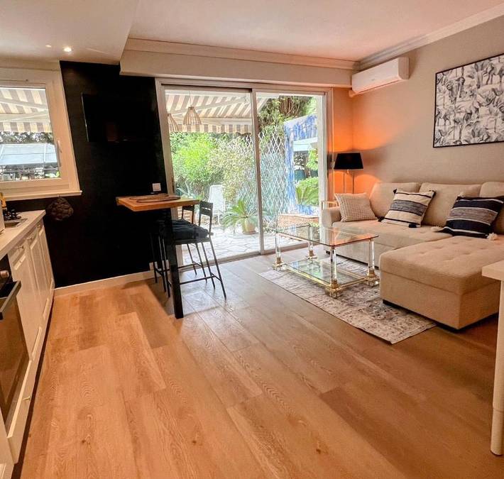 Gîte pour 4 personnes, avec jardin dans Plage de la Bouillabaisse - 3