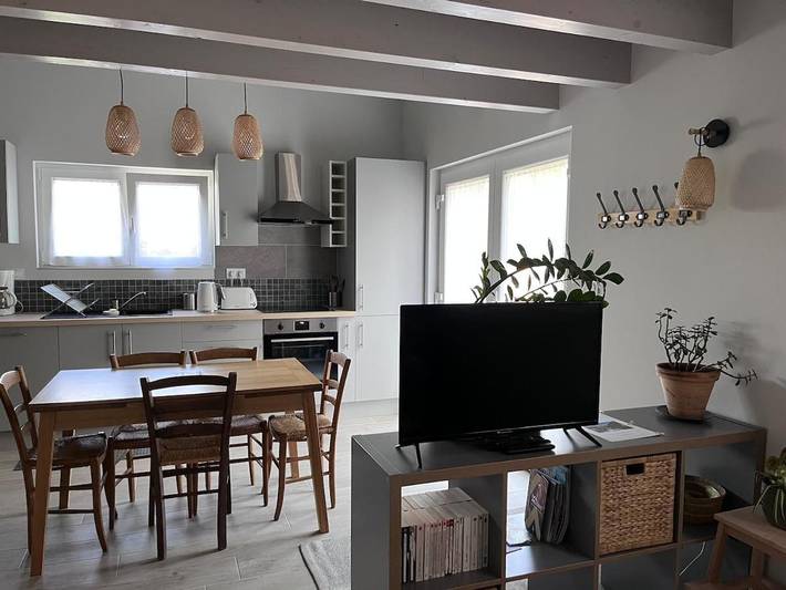 Location de vacances pour 6 personnes, avec jardin à Menétrux-en-Joux - 4