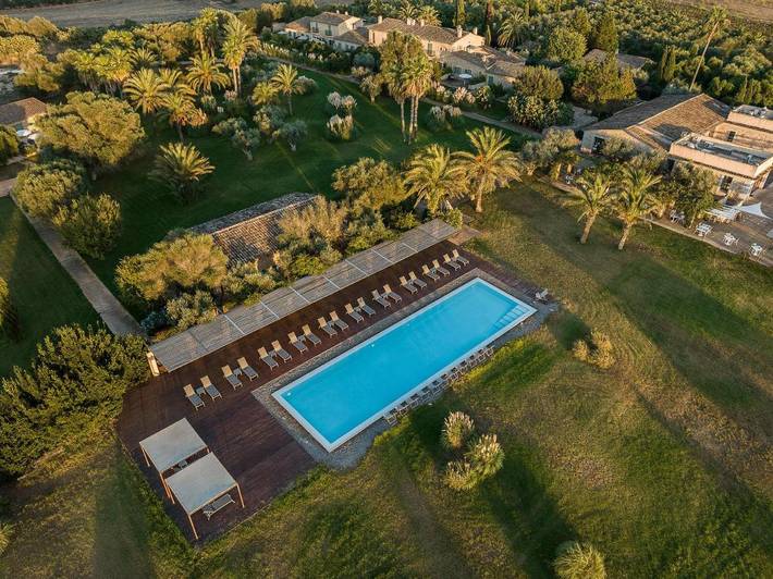 Hotel para 2 personas, con jacuzzi además de piscina y jardín, Se admiten mascotas - 1